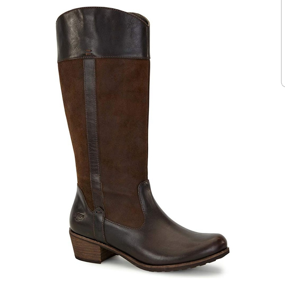 {UGG} Cassis Lodge Boots